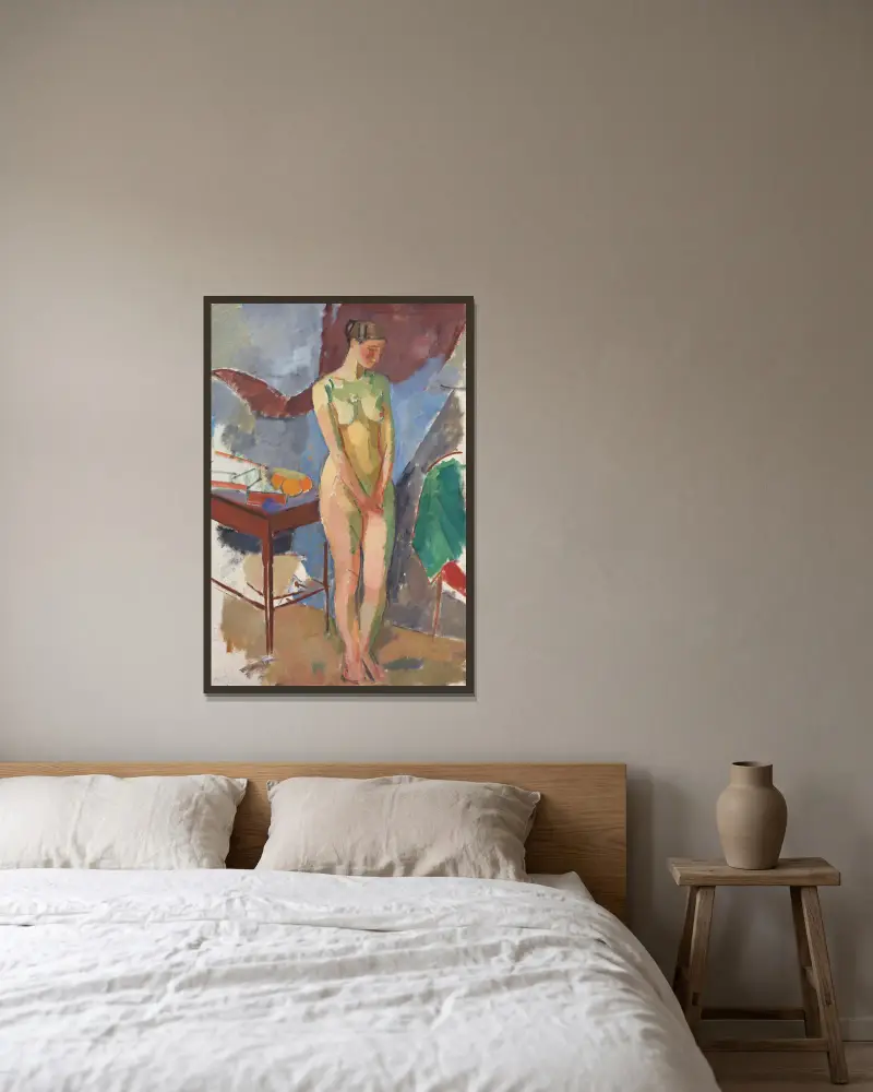 Stehende weibliche Aktfigur von Karl Isakson gerahmt an einer Wand