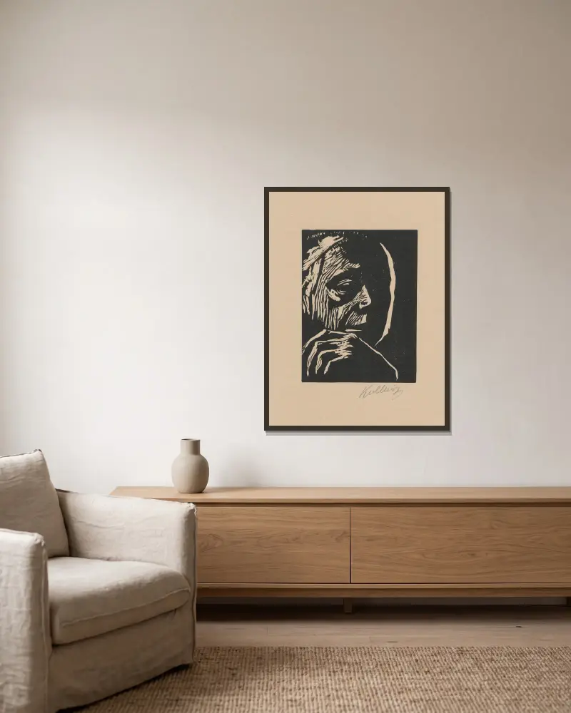 Self-portrait, 1922 av Käthe Kollwitz inramad på en vägg