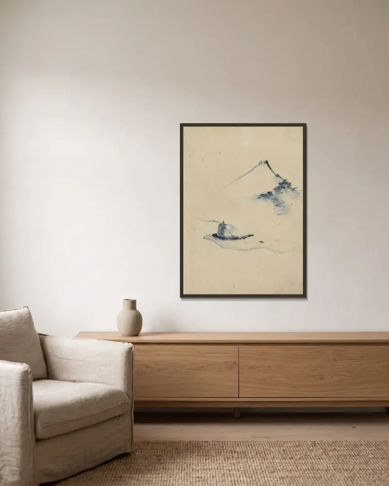En person i en liten båt på en flod med berget Fuji i bakgrunden av Katsushika Hokusai inramad på en vägg