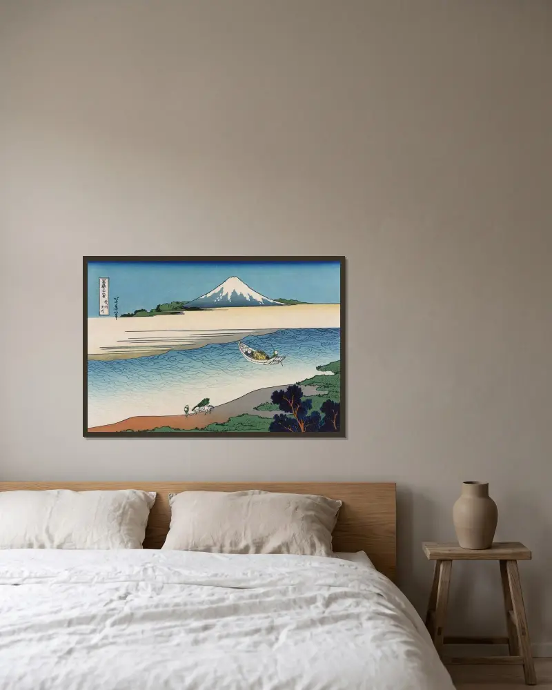 Floden Tama i Musashi av Katsushika Hokusai inramad på en vägg