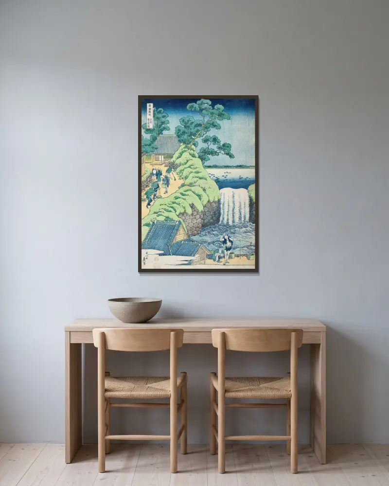 Vattenfallet vid Aoigaoka i Östra huvudstaden av Katsushika Hokusai inramad på en vägg