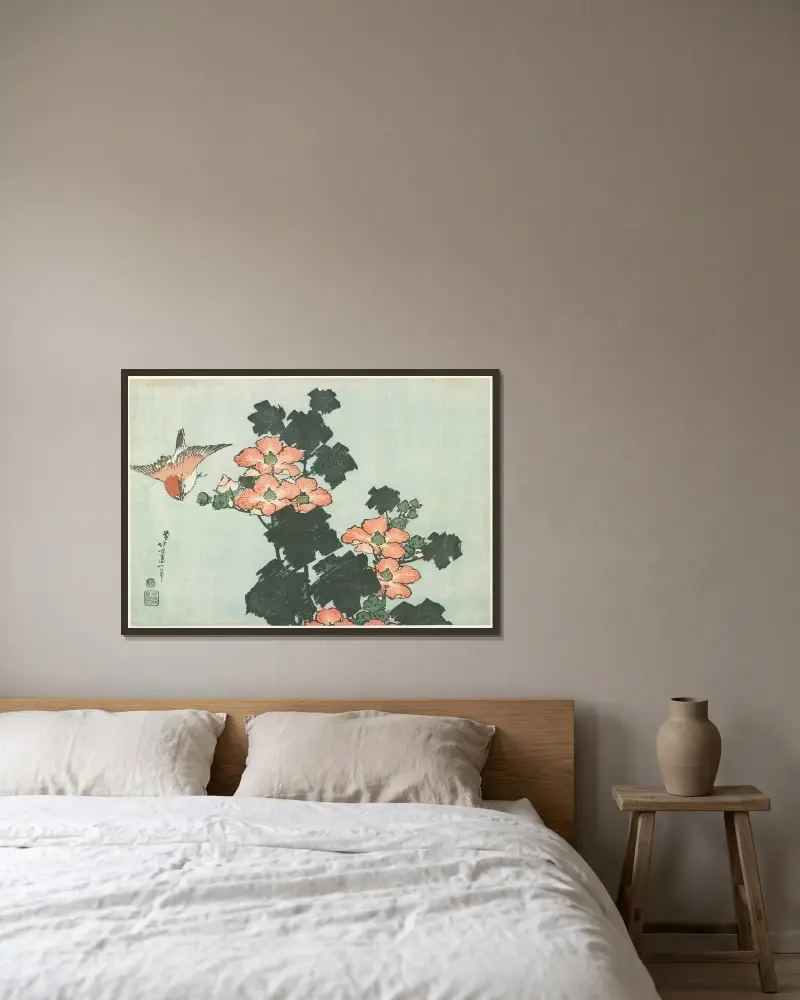 Hibiskus und Sperling von Katsushika Hokusai gerahmt an einer Wand
