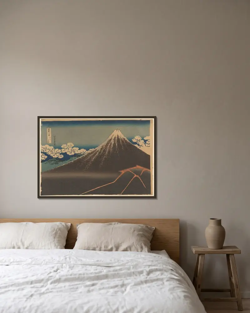 Rainstorm beneath the Summit (Sanka Haku-u) av Katsushika Hokusai inramad på en vägg