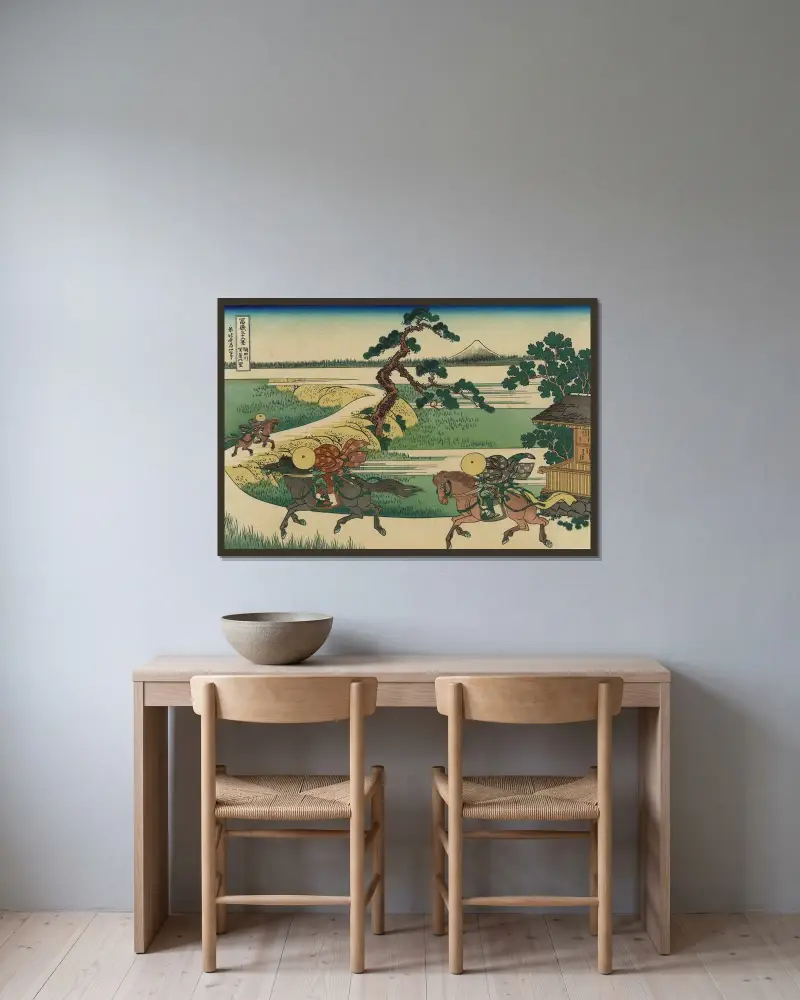 Sumidagawa sekiya no sato av Katsushika Hokusai inramad på en vägg
