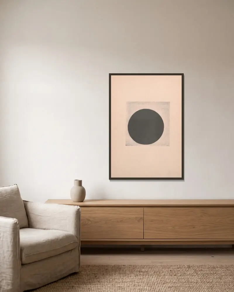 Black Circle von Kazimir Malevich gerahmt an einer Wand