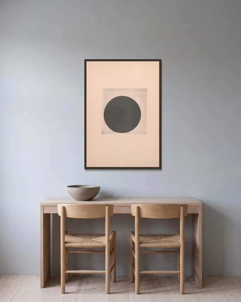 Black Circle von Kazimir Malevich gerahmt an einer Wand