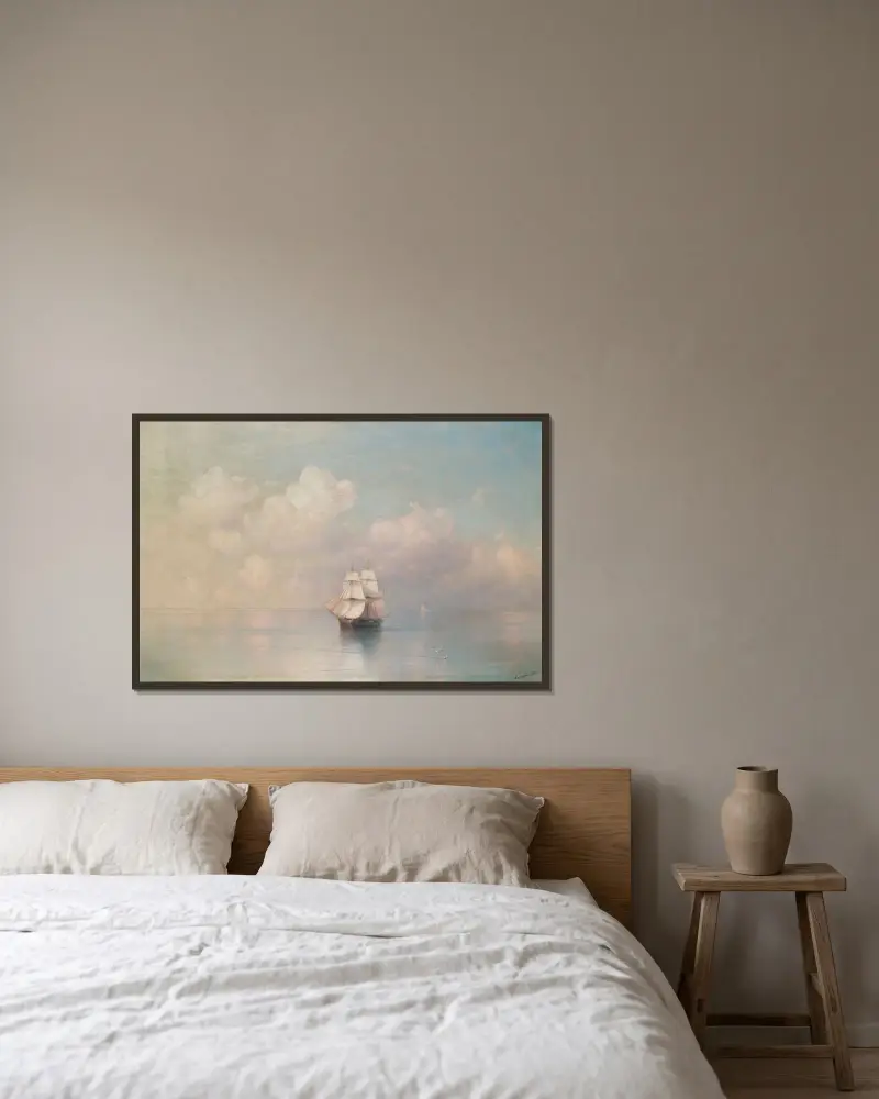 Calm Seas av Ivan Konstantinovich Aivazovsky inramad på en vägg