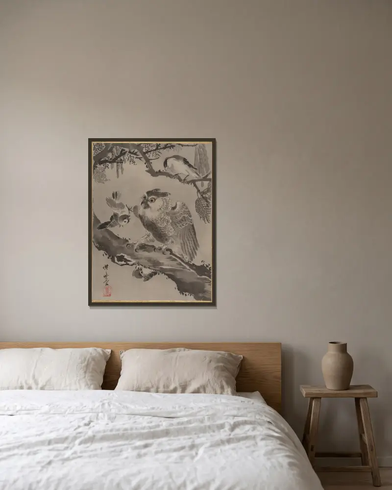 Eule, von kleinen Vögeln verspottet von Kawanabe Kyōsai gerahmt an einer Wand