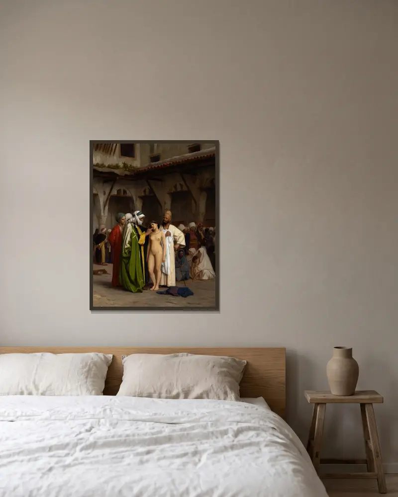Der Sklavenmarkt von Jean-Léon Gérôme gerahmt an einer Wand
