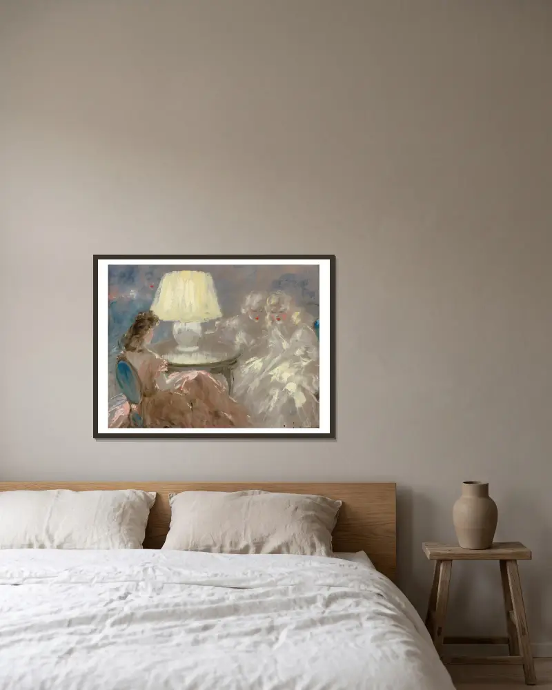 Sous la lampe av Louis Icart inramad på en vägg