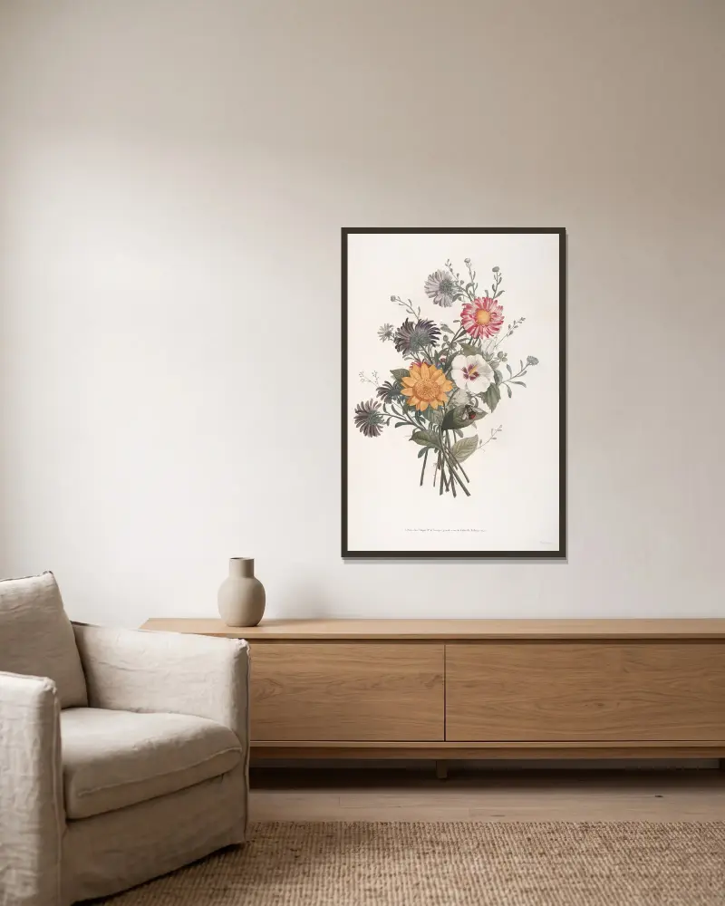 Bukett med blommande solros, prästkragar och hibiskus av Jean Louis Prévost inramad på en vägg