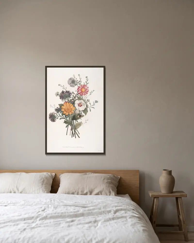 Bukett med blommande solros, prästkragar och hibiskus av Jean Louis Prévost inramad på en vägg