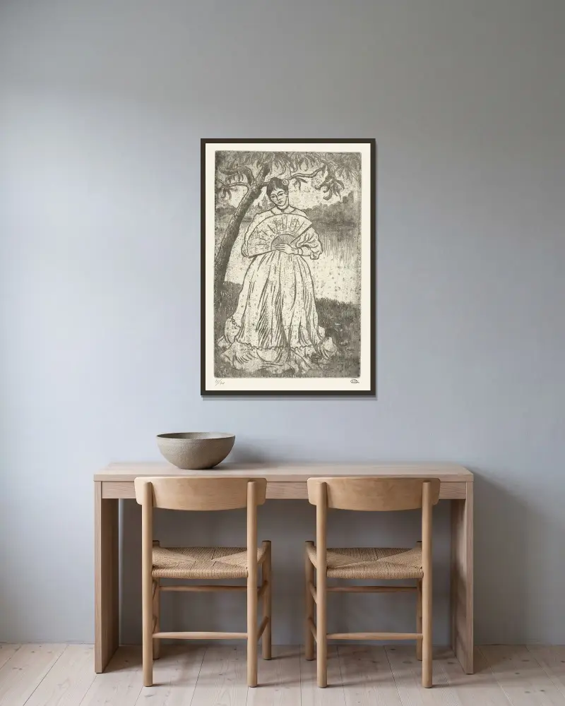 Kvinna med solfjäder av Lucien Pissarro inramad på en vägg