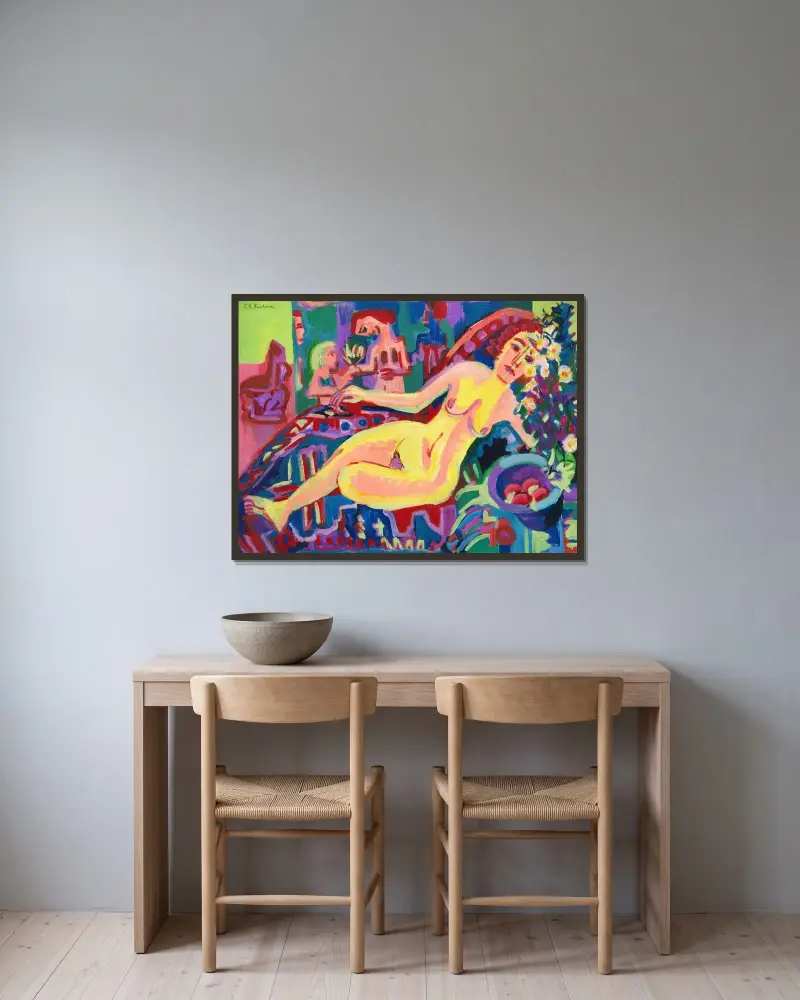 Nacktes Mädchen auf Diwan av Ernst Ludwig Kirchner inramad på en vägg