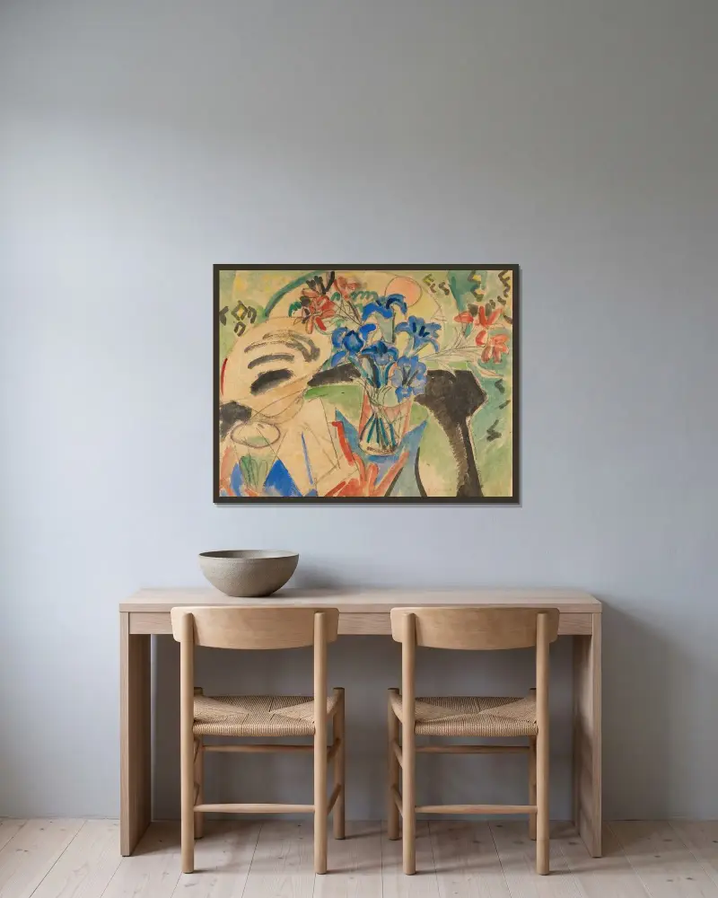 Stilleben mit Enzian und Türkenbund von Ernst Ludwig Kirchner gerahmt an einer Wand