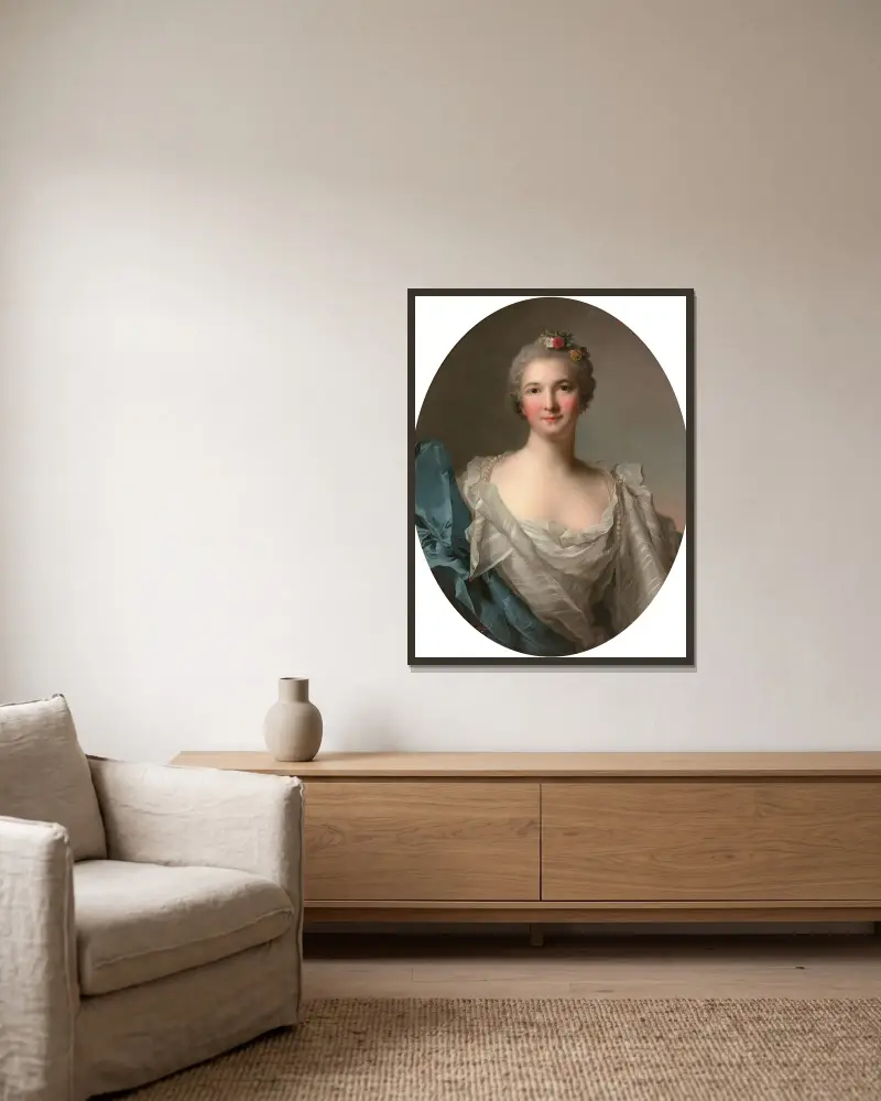 Portrait d’une dame de qualité à la robe blanche et au drapé bleu av Jean-Marc Nattier inramad på en vägg