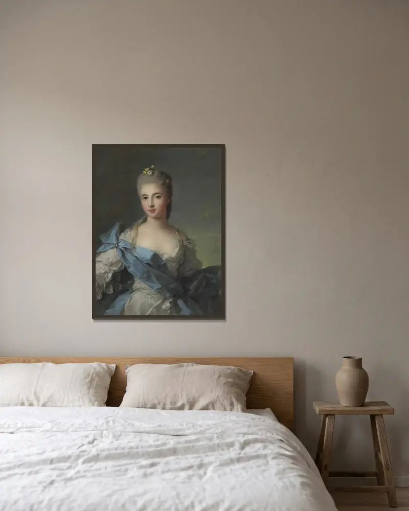 Porträtt av en dam – nr 1 av Jean-Marc Nattier inramad på en vägg