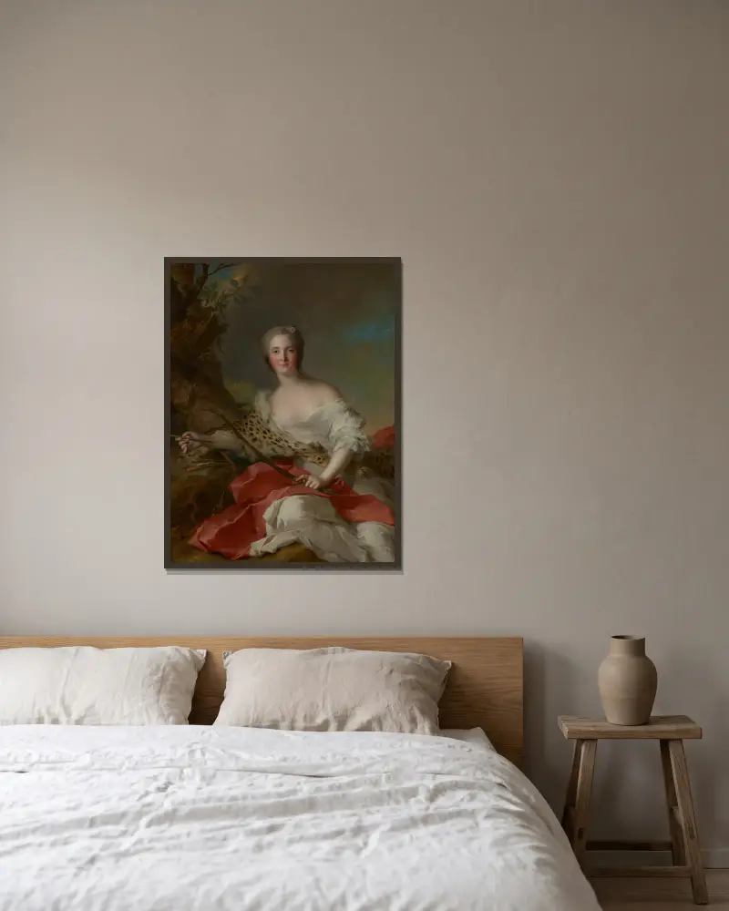 Porträtt av Constance-Gabrielle-Magdeleine Bonnier de la Mosson som Diana av Jean-Marc Nattier inramad på en vägg