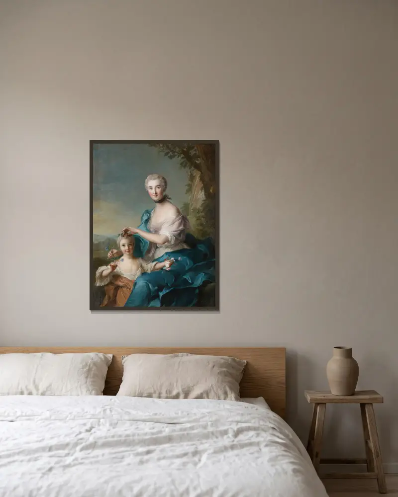 Porträtt av Madame Crozat de Thiers och hennes dotter av Jean-Marc Nattier inramad på en vägg