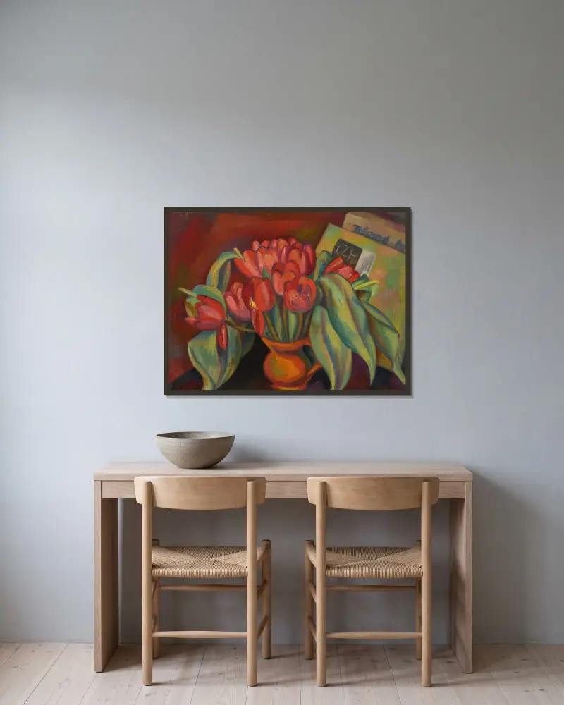 Stillleben mit roten Tulpen von Mark Gertler gerahmt an einer Wand