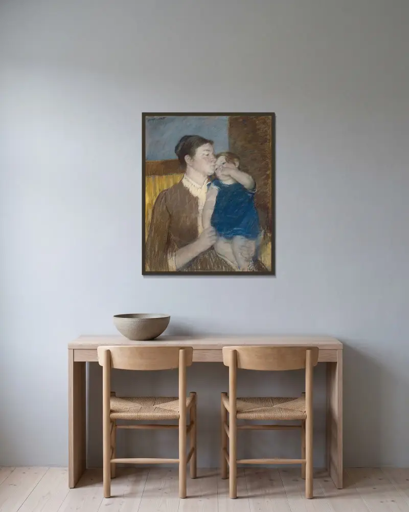Mors godnattkyss av Mary Cassatt inramad på en vägg