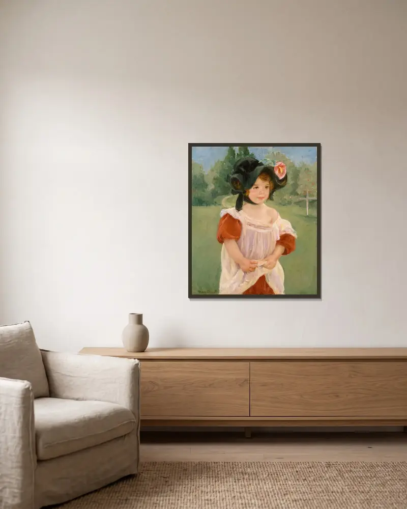 Frühling; Margot stehend in einem Garten von Mary Cassatt gerahmt an einer Wand