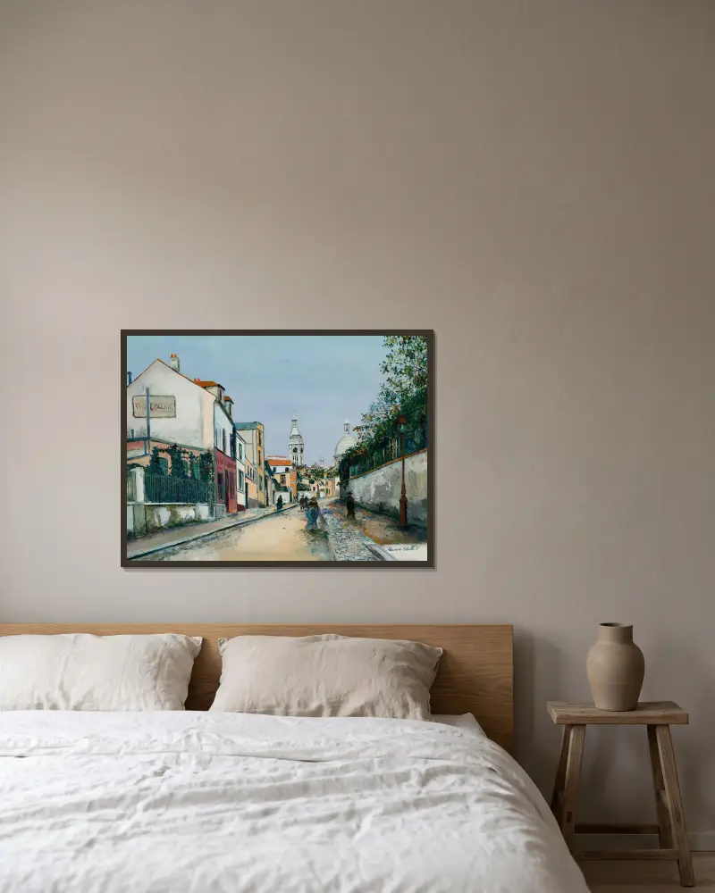 Die Straße Rue de l’Abreuvoir in Montmartre von Maurice Utrillo gerahmt an einer Wand