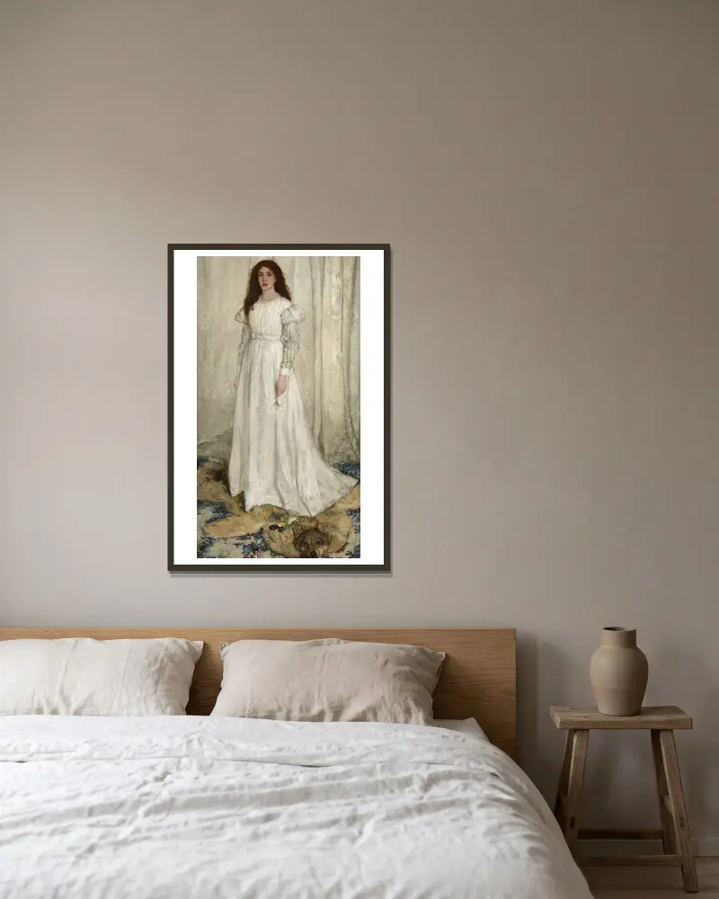 Symphonie in Weiß, Nr. 1 – Das weiße Mädchen von James Abbott McNeill Whistler gerahmt an einer Wand