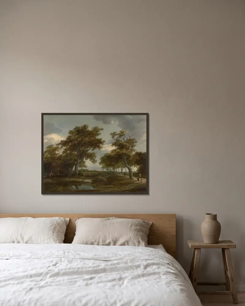 Bewaldete Flusslandschaft mit Figuren auf einem Weg von Meindert Hobbema gerahmt an einer Wand