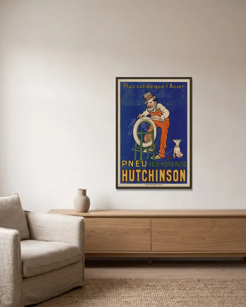 Stärker als Stahl, Hutchinson-Reifen von Mich (Michel Liebeaux) gerahmt an einer Wand