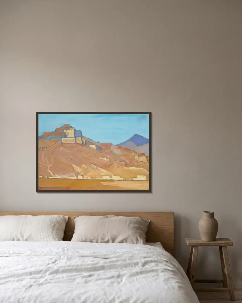Sanctuaries and Citadels av Nicholas Roerich inramad på en vägg