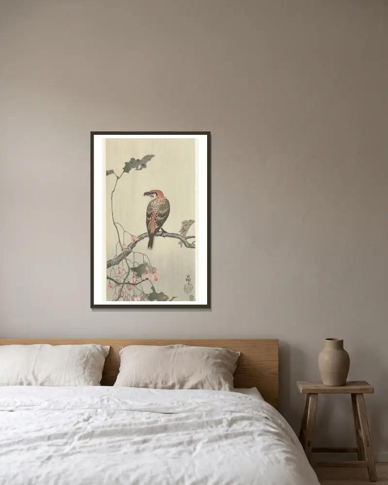 Crossbill on tree branch av Ohara Koson inramad på en vägg