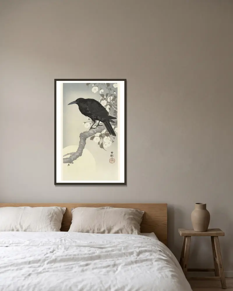 Krähe bei Vollmond von Ohara Koson gerahmt an einer Wand