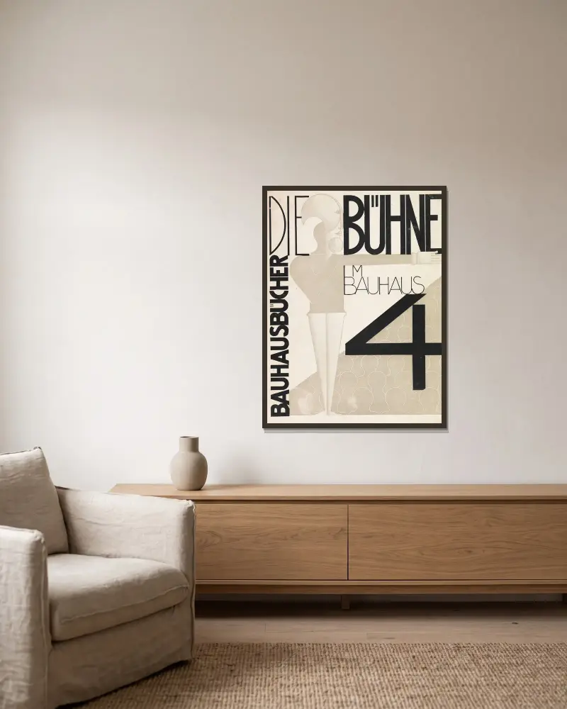 Die Bühne im Bauhaus von Oskar Schlemmer gerahmt an einer Wand