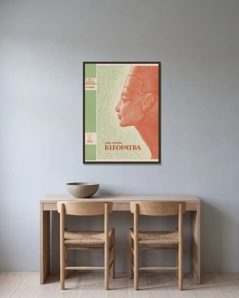 Omslag till boken Kleopatra. Życiorys Królowej av Emil Ludwig, 1939 – nr 3 av Stanisław Ostoja-Chrostowski inramad på en vägg