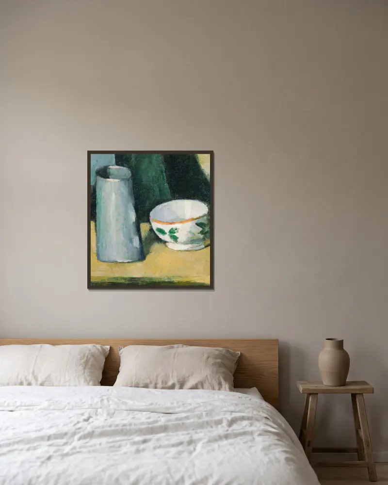 Skål och mjölkkanna av Paul Cézanne inramad på en vägg