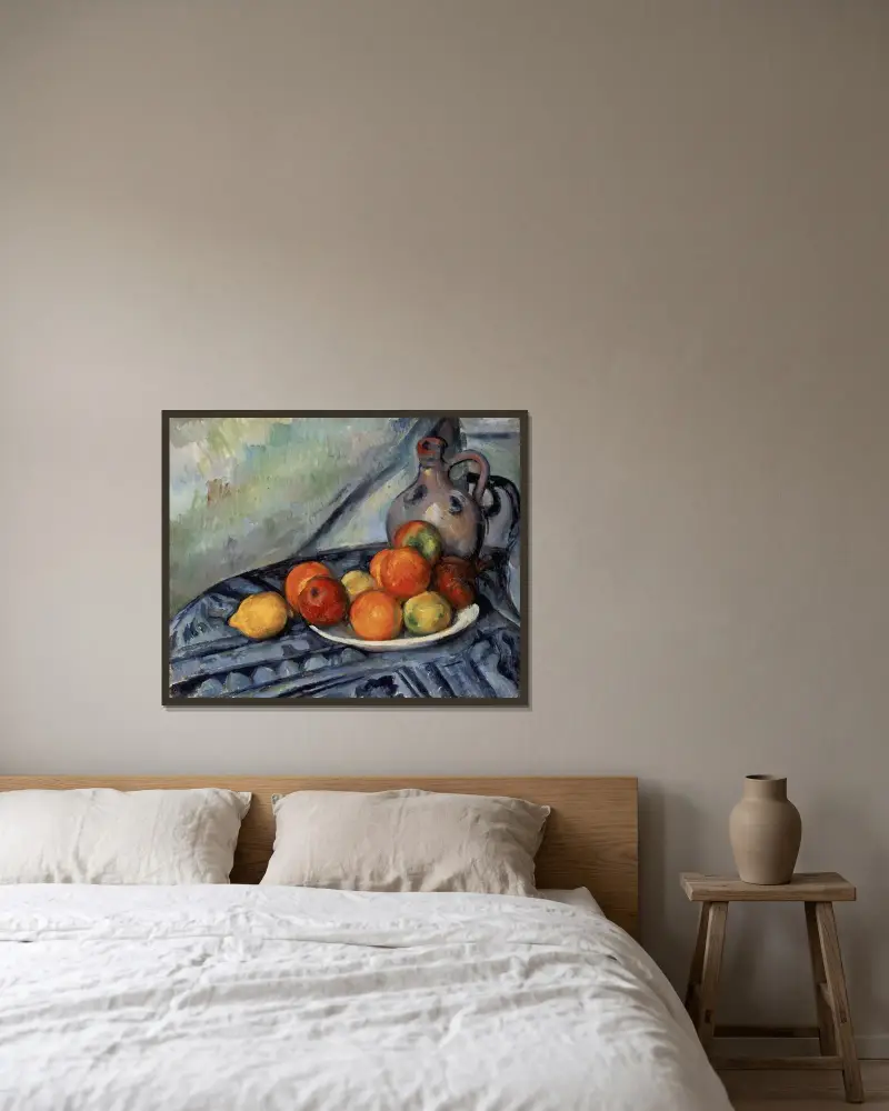Owoce i dzban na stole, Paul Cézanne w ramie na ścianie