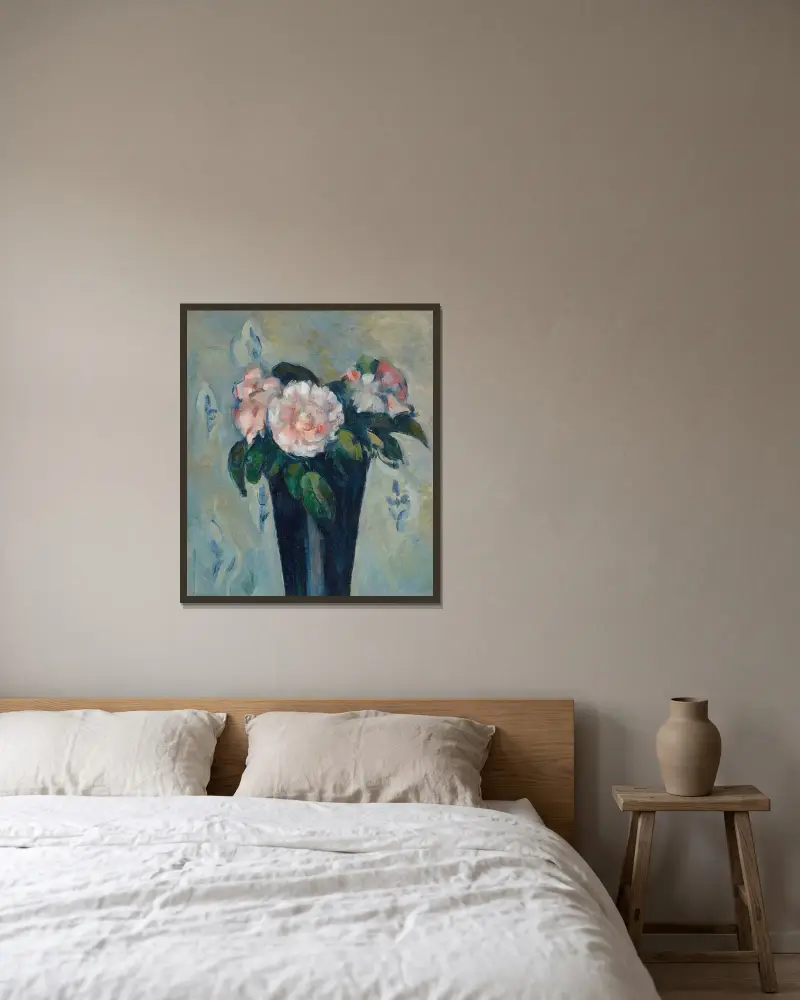 Tmavomodrá váza, Paul Cézanne v rámu na stěně