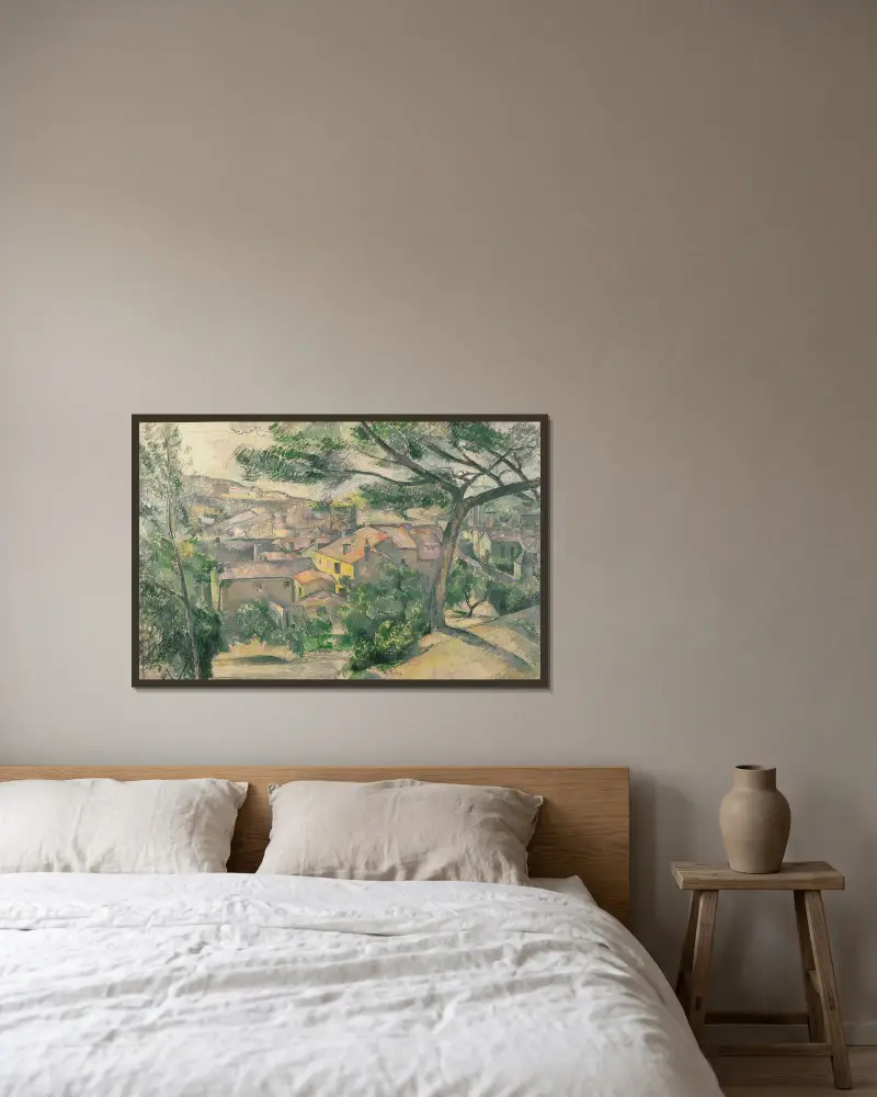 Morgonvy över L'Estaque mot solen av Paul Cézanne inramad på en vägg