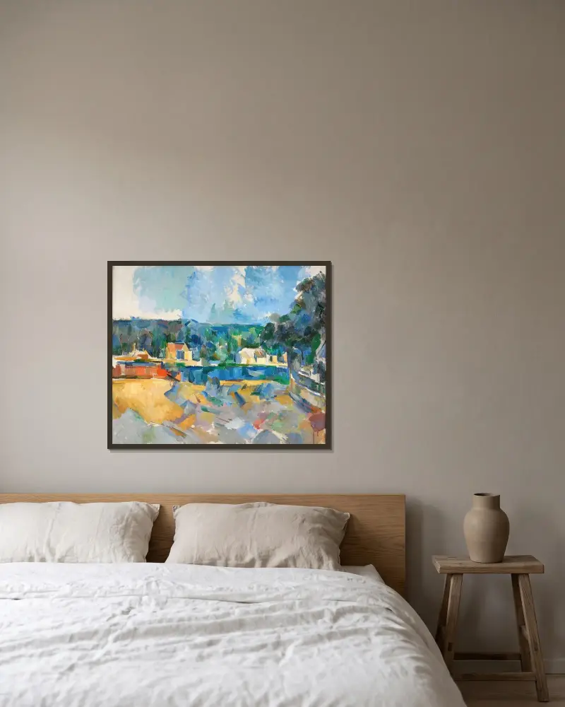 Vid flodstranden av Paul Cézanne inramad på en vägg