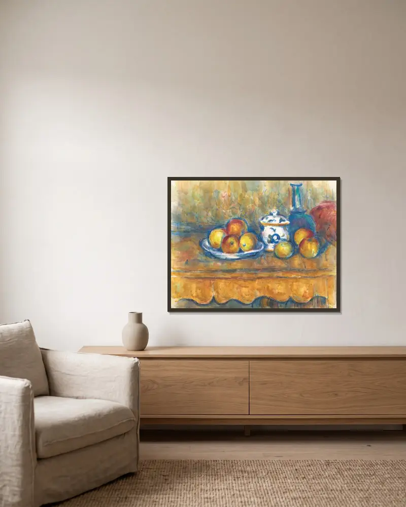 Stillleben mit blauer Flasche, Zuckerdose und Äpfeln von Paul Cézanne gerahmt an einer Wand