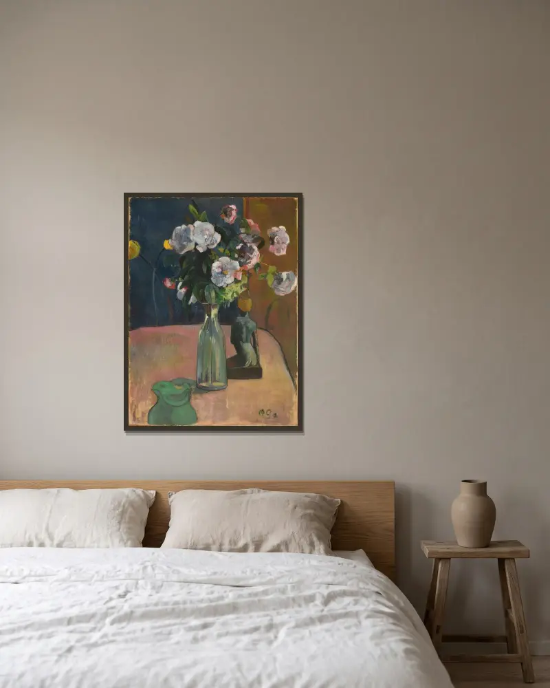 Růže a soška, Paul Gauguin v rámu na stěně