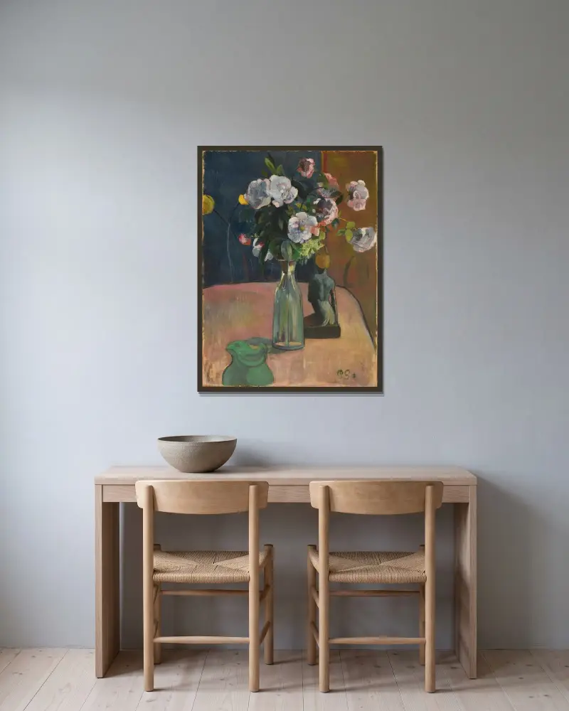 Růže a soška, Paul Gauguin v rámu na stěně