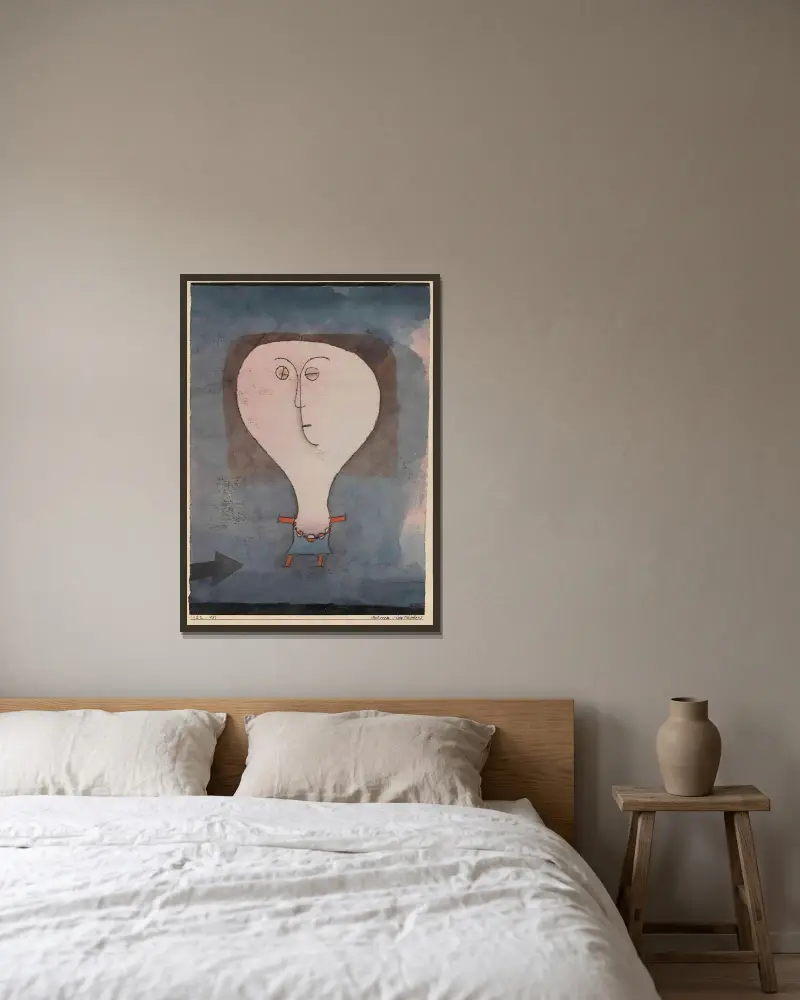 Skrämd flicka av Paul Klee inramad på en vägg