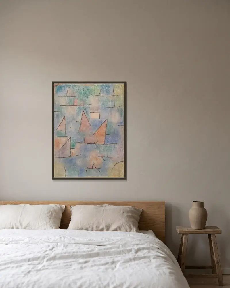 Přístav s plachetnicemi, Paul Klee v rámu na stěně