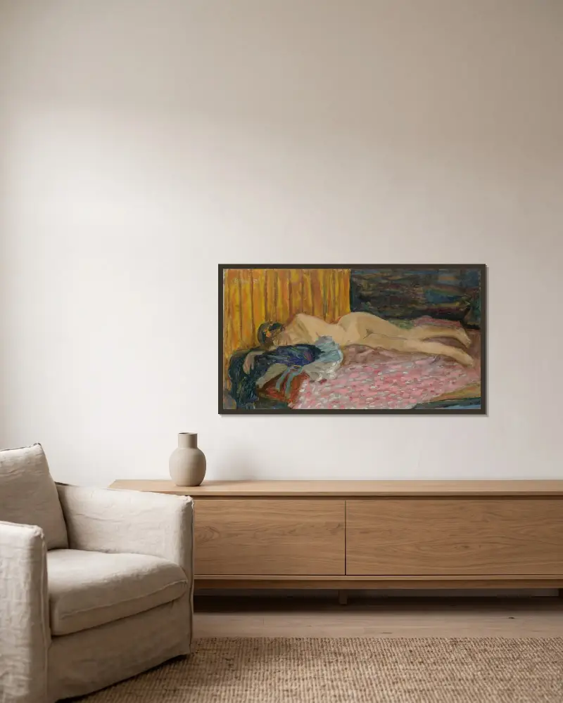 Růžová pohovka, Pierre Bonnard v rámu na stěně