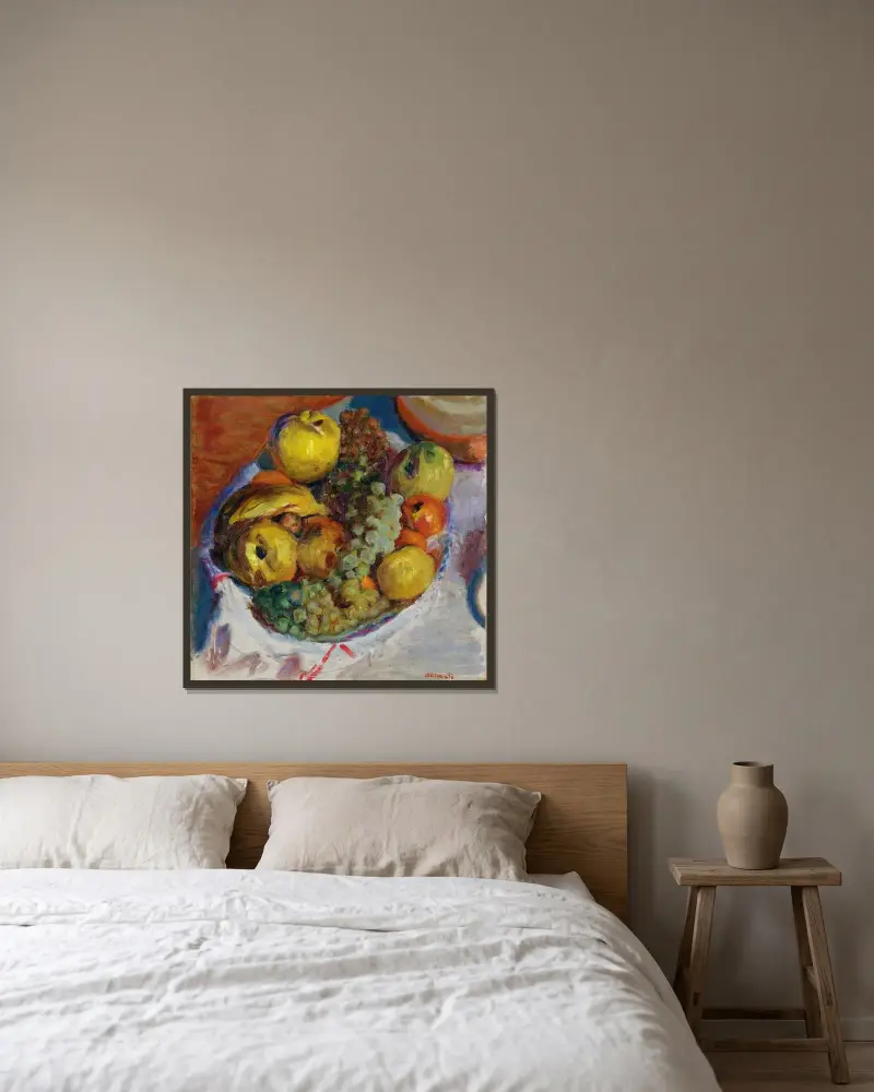 Nature Morte, Trois Grappes De Raisin av Pierre Bonnard inramad på en vägg