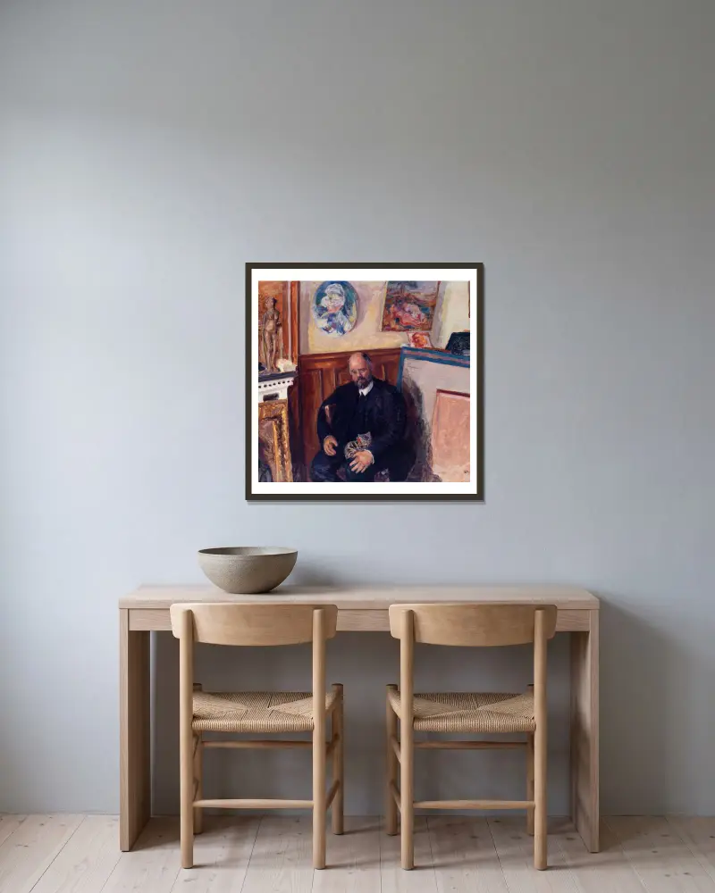 Porträtt av Ambroise Vollard med katt av Pierre Bonnard inramad på en vägg