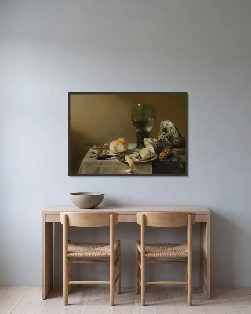 Still Life with Tazza av Pieter Claesz inramad på en vägg