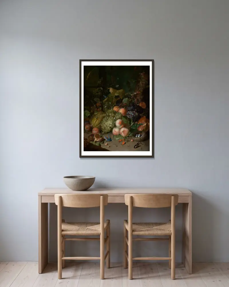 Fruktstilleben med ekoxe och bo av Rachel Ruysch inramad på en vägg
